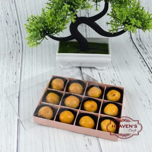 Box mika coklat/praline isi 12