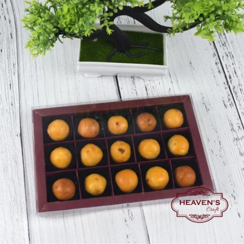 Box mika coklat/praline isi 15