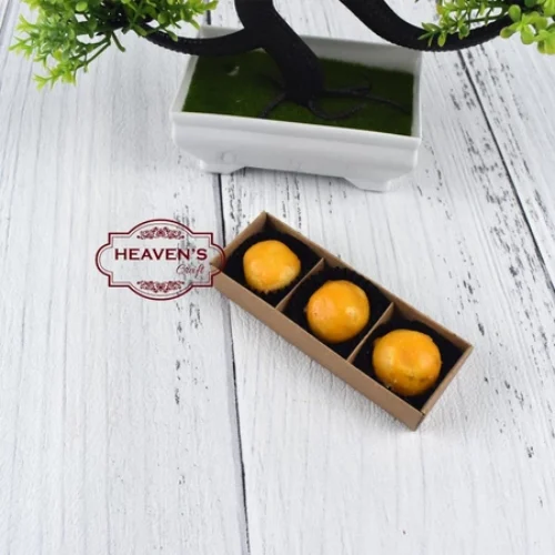 Box mika coklat/praline isi 3