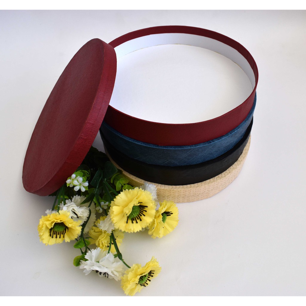 Box bulat polos (diameter tutup 20cm)