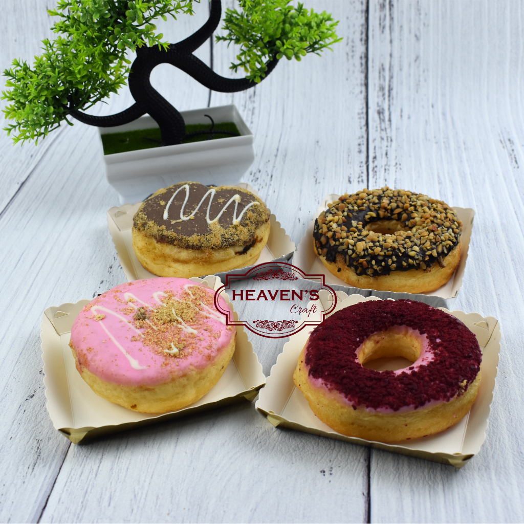 Piring kertas emas / silver (medium) 9X9X2