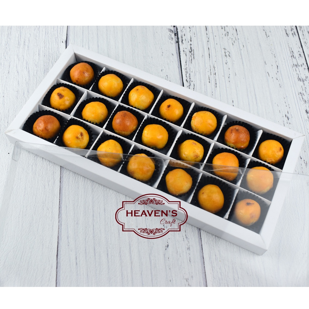 Box mika coklat/praline isi 21